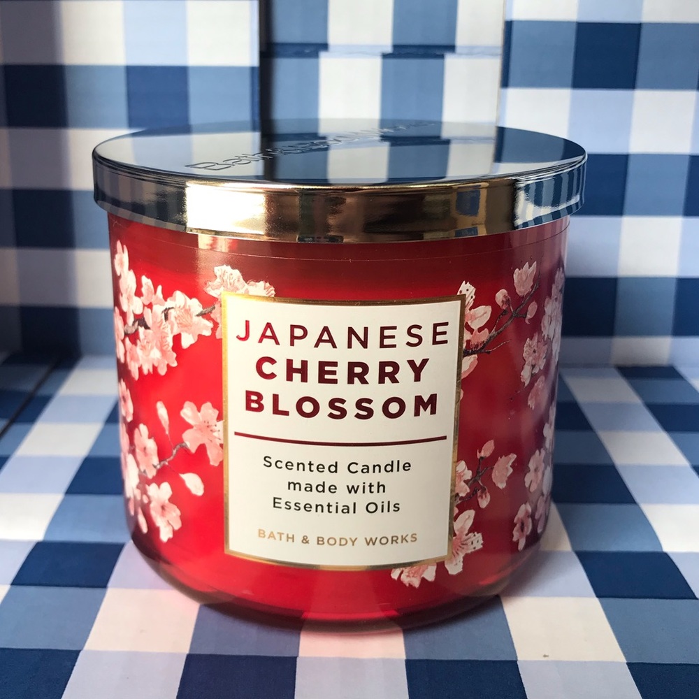 🌹3-wick Bath and Body Works candle